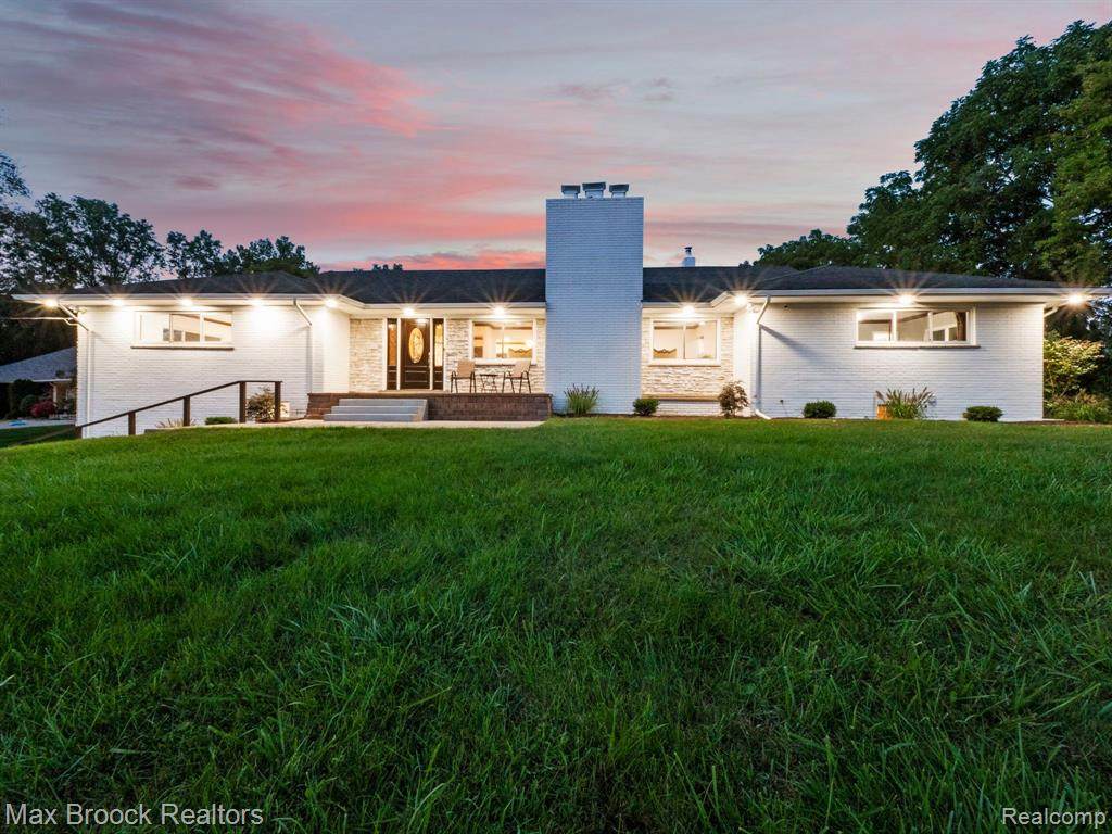 3950 Harris Lane - Photo 1