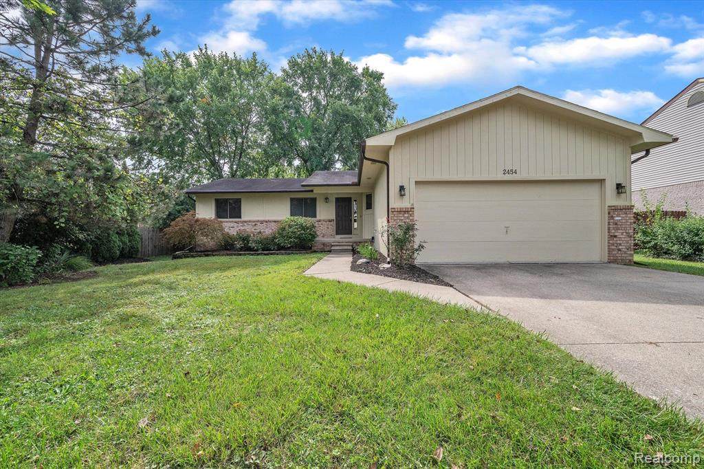 2454 Orpington Drive - Photo 1