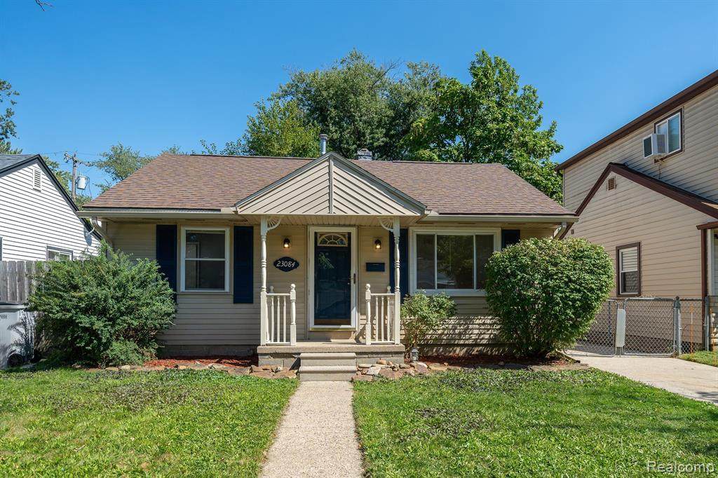 23084 Pilgrim Avenue - Photo 1