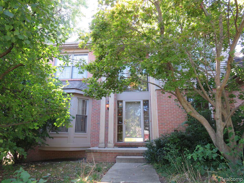18133 Glengarry Drive - Photo 1