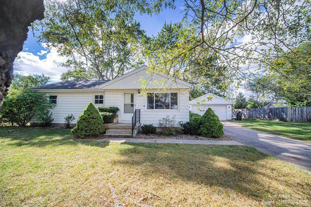 3216 Luetta Avenue - Photo 1