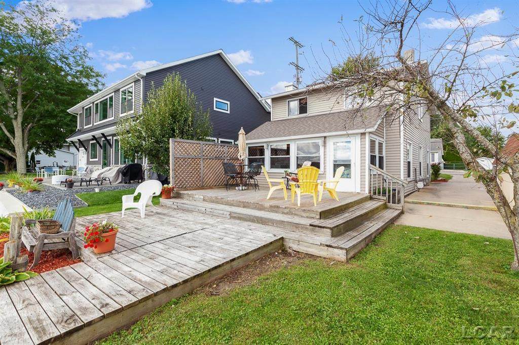 1330 Round Lake - Photo 1
