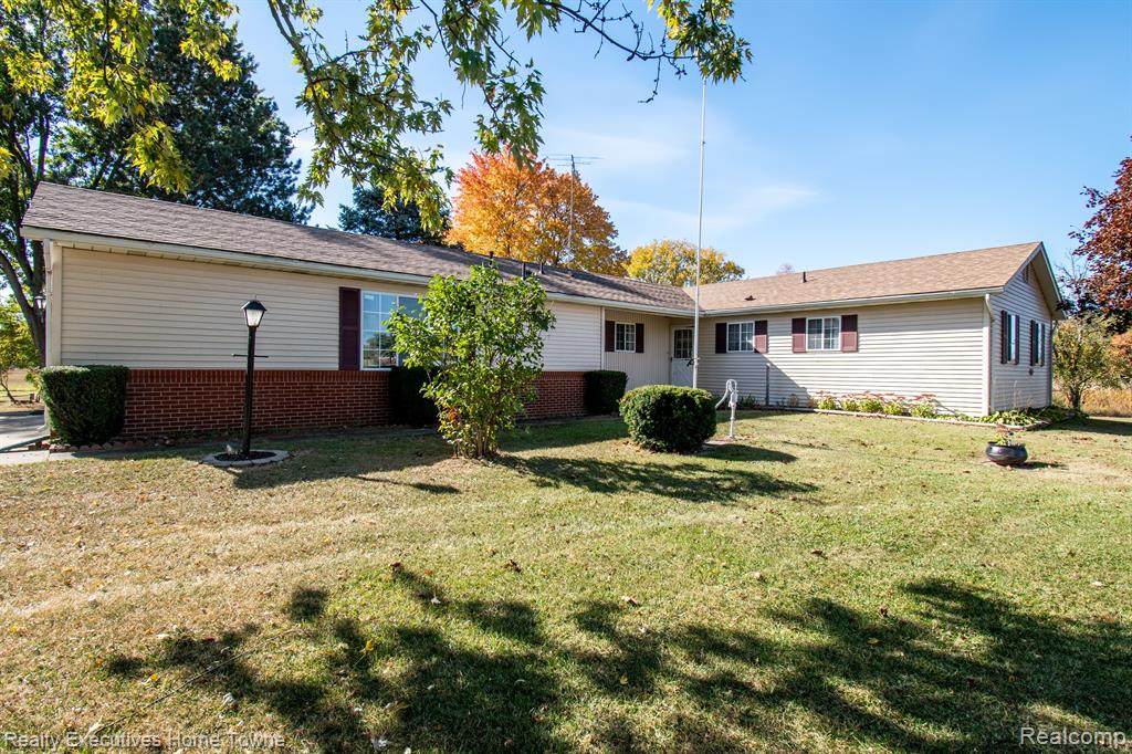 5643 Smiths Creek Road - Photo 1
