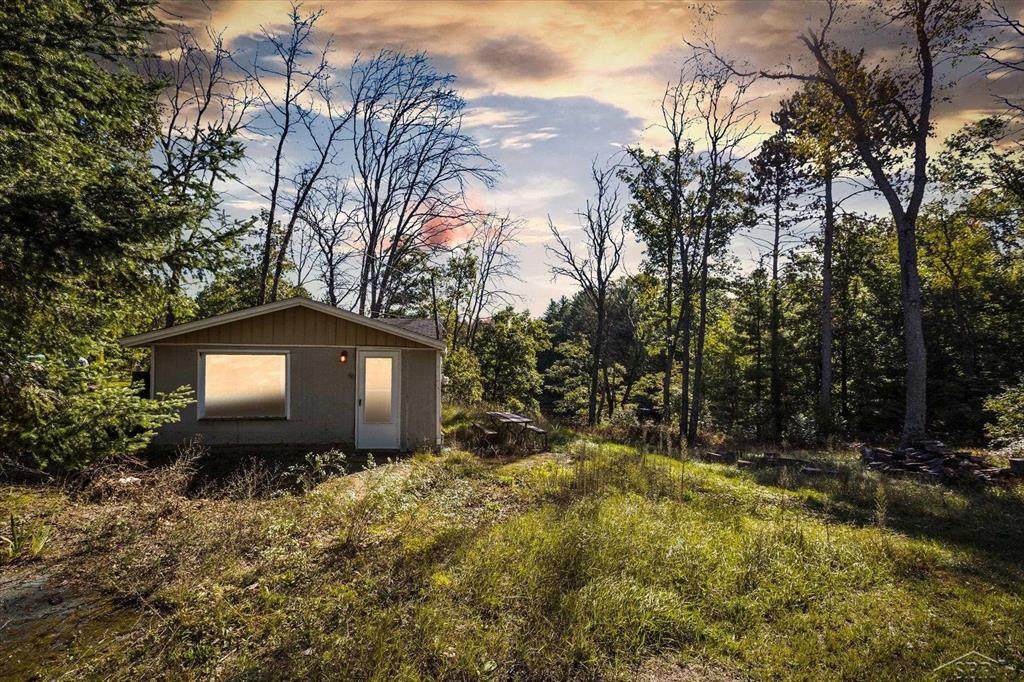 4326 Oakman - Photo 1