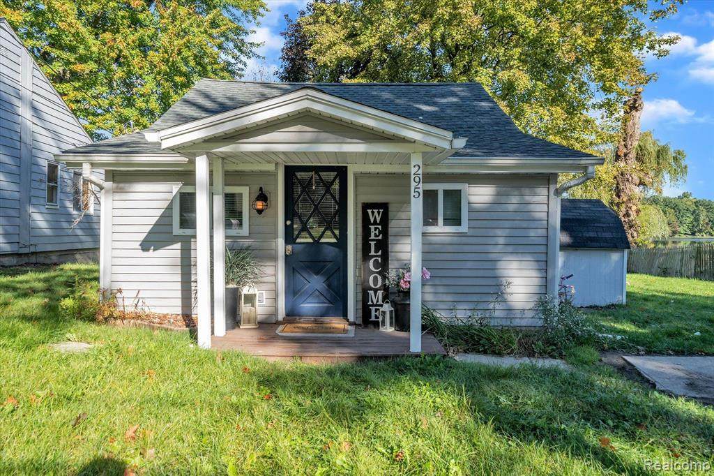 295 Oglethorpe Drive - Photo 1
