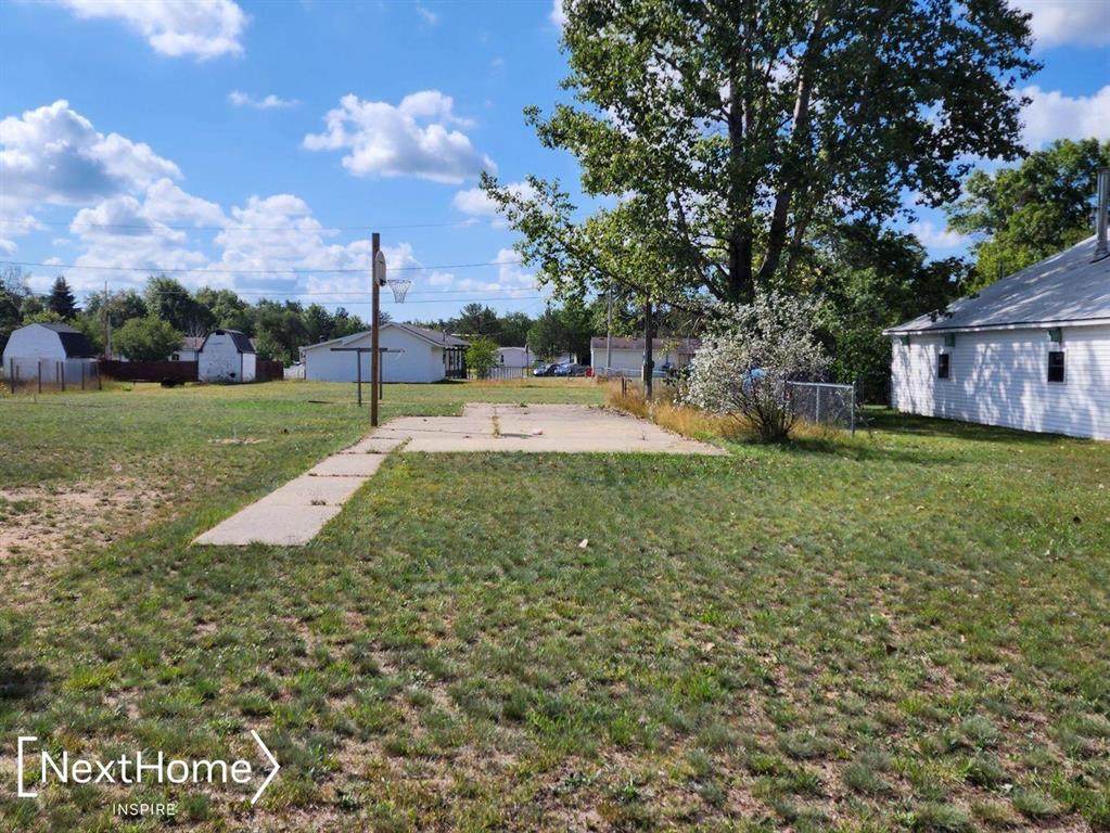 4175 Pinecrest Road - Photo 1