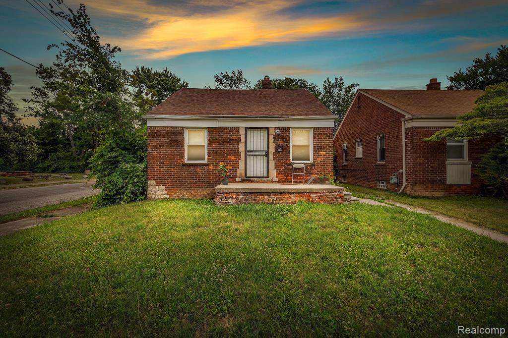 11738 Greenview Avenue - Photo 1