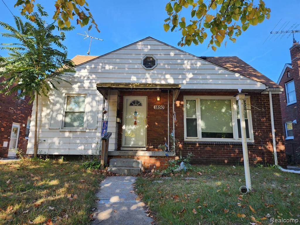 1850 Beatrice Street - Photo 1