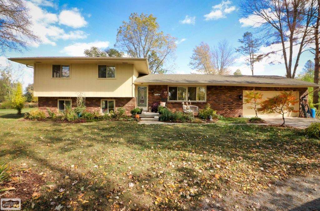 489 Mayer Rd - Photo 1