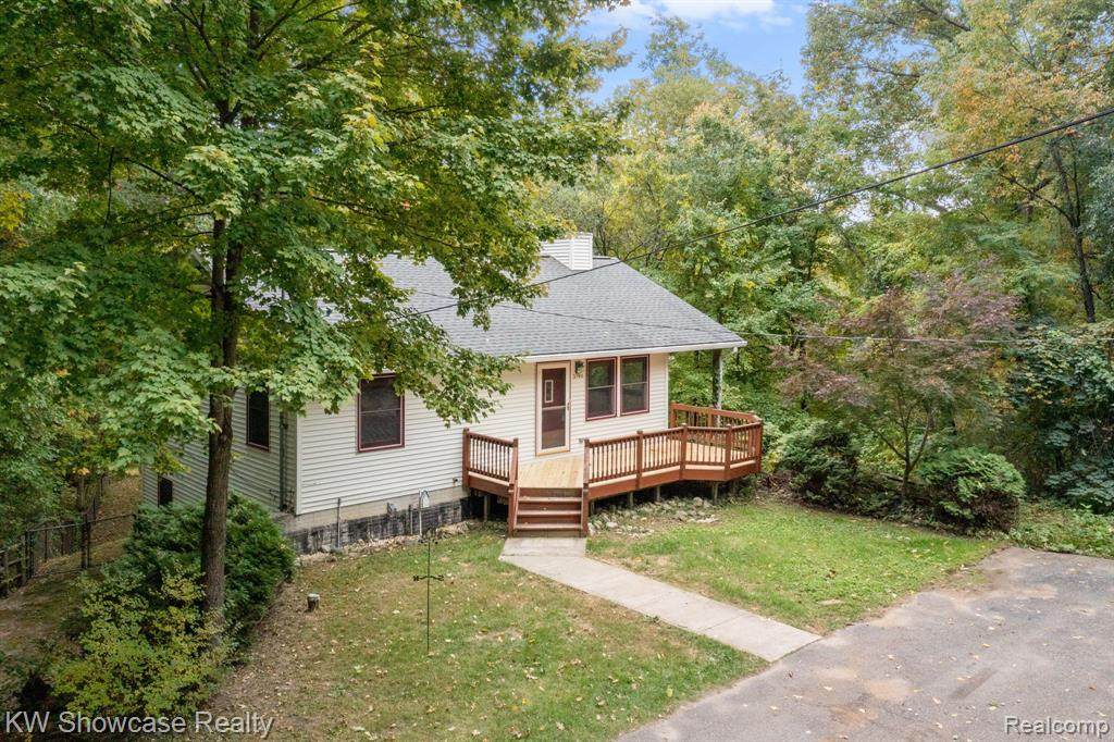 3196 Ridge Road - Photo 1