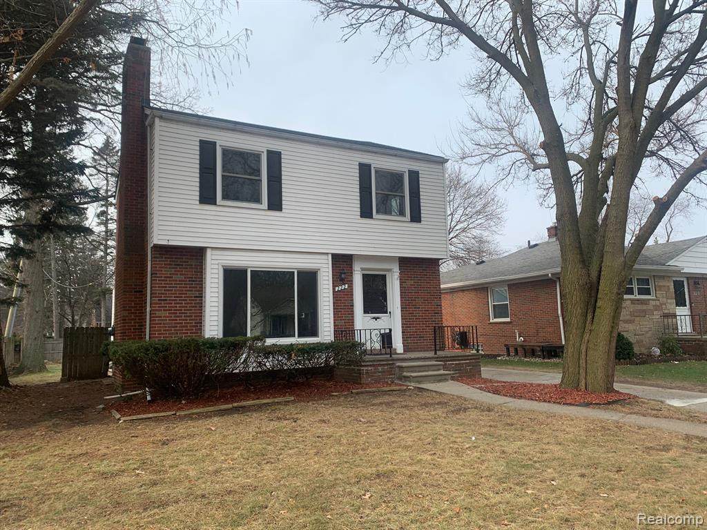 222 Crocker Boulevard - Photo 1