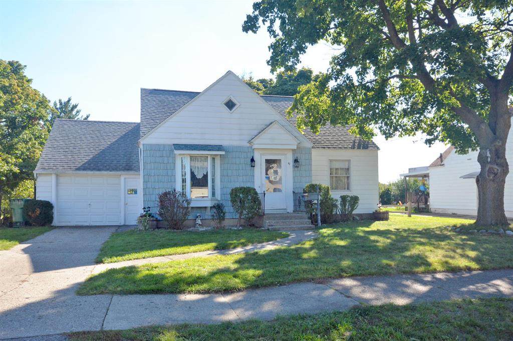 40 Montebello Street - Photo 1
