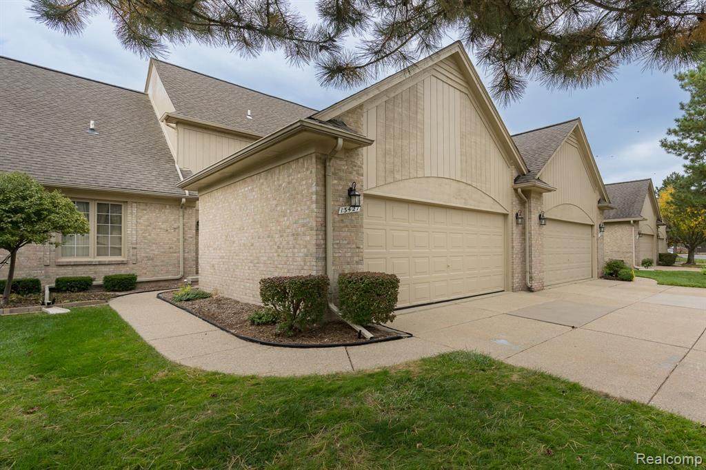 13427 Lillian Lane - Photo 1