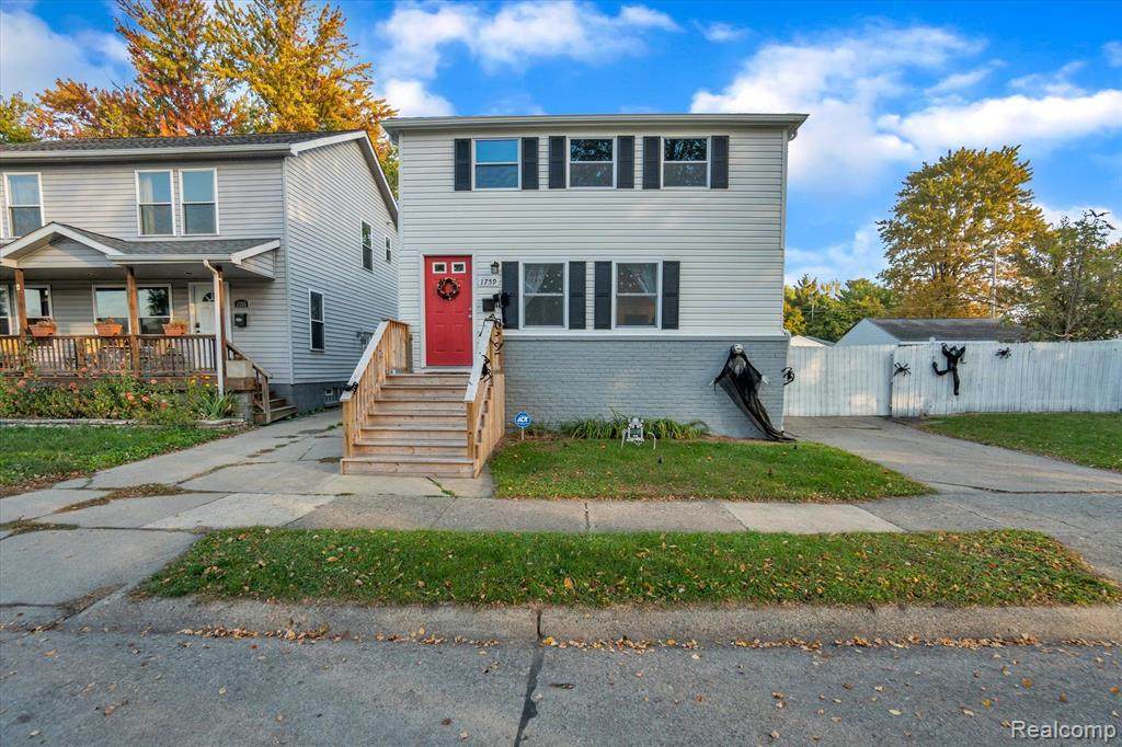 1759 Granet Avenue - Photo 1