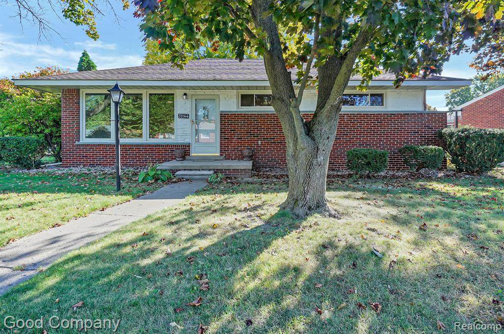 31144 Lyons Circle - Photo 1