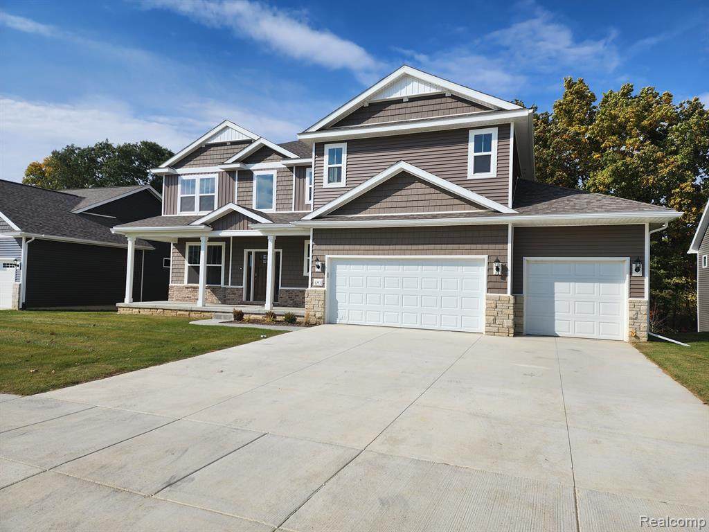 641 Trestle Drive - Photo 1