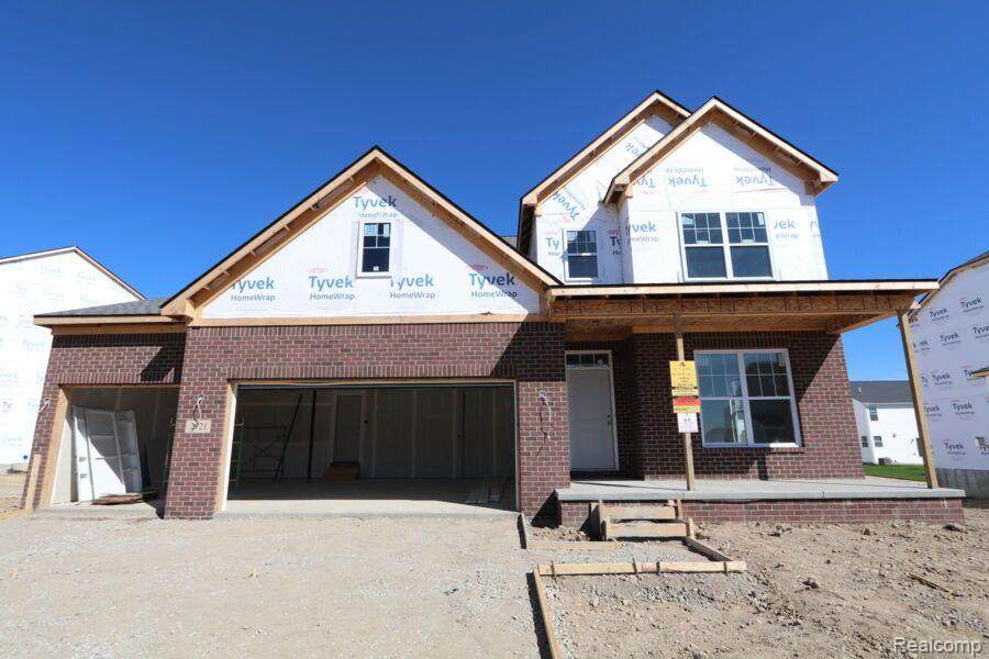 2721 Maize Loop - Photo 1