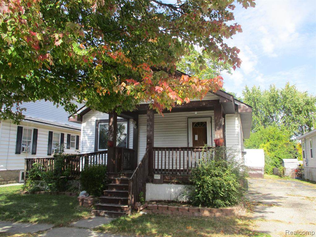 1117 Bancroft Street - Photo 1