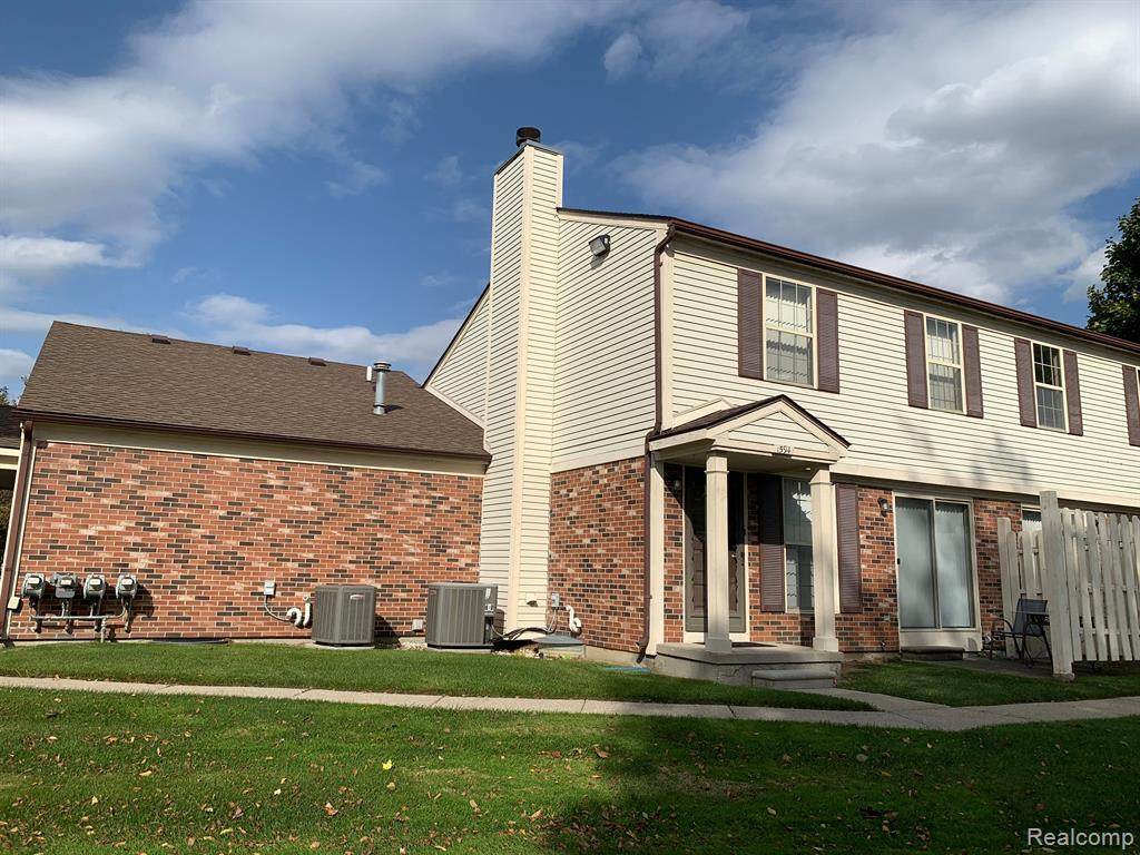1594 Dover Hill - Photo 1