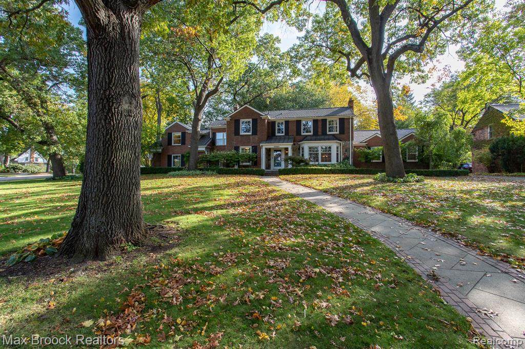 26460 Huntington Road - Photo 1