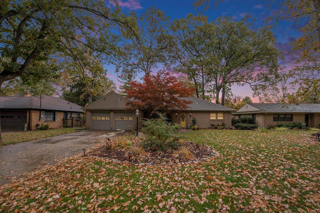 1043 Brown Street - Photo 1