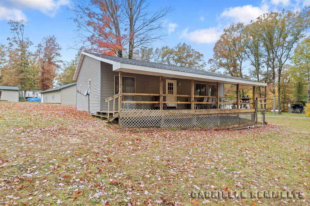 3039 W Fawn Drive - Photo 1
