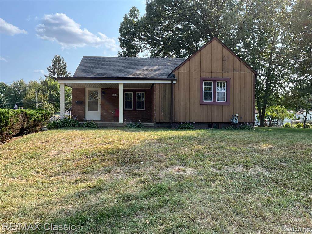 25155 Chernick Street - Photo 1