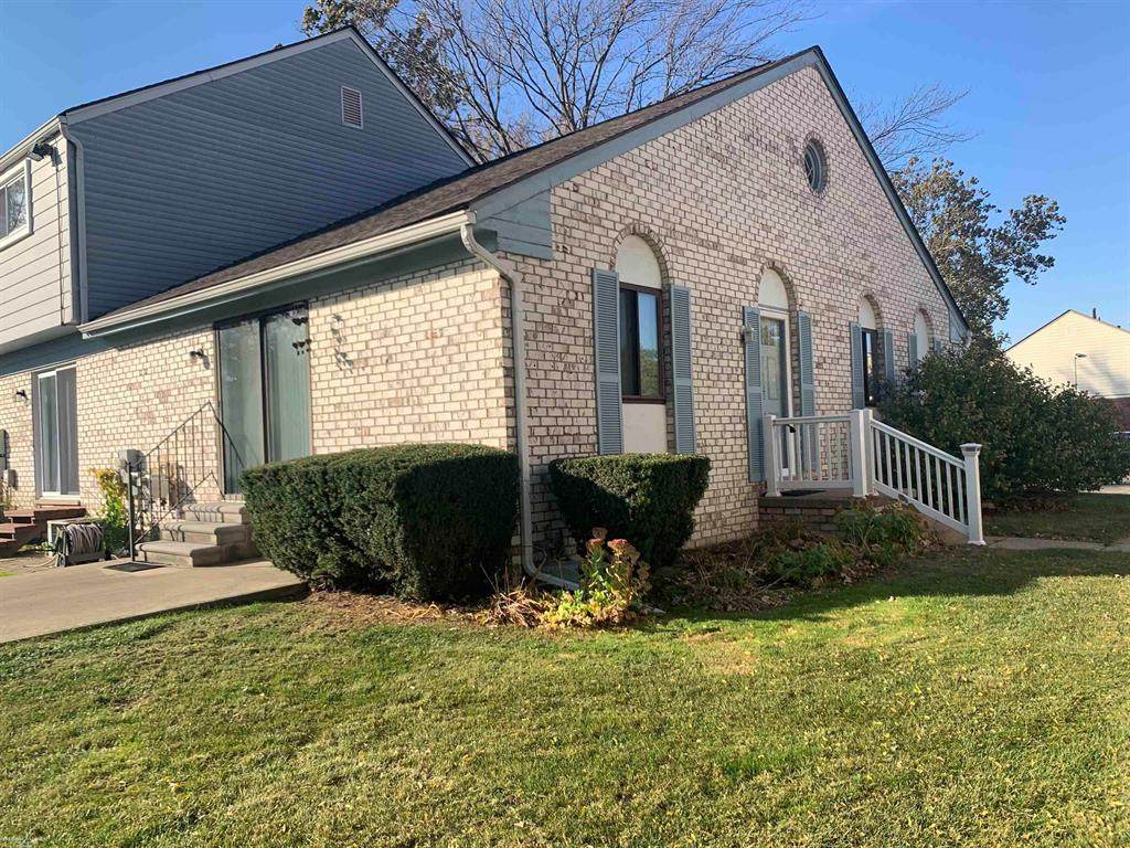 8338 Hickory Dr. - Photo 1