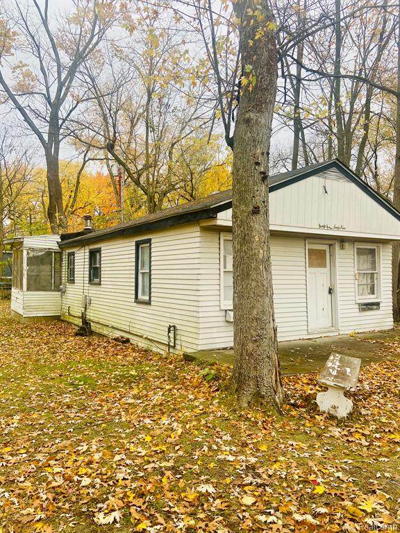 3965 Carrick Avenue - Photo 1