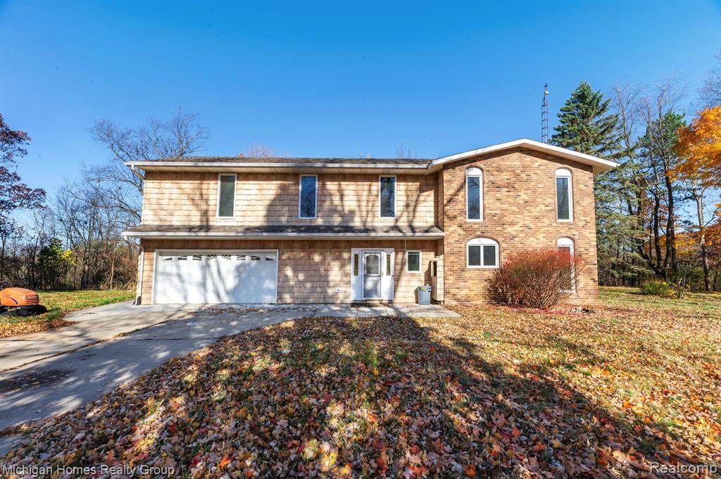 4267 Lippincott Road - Photo 1