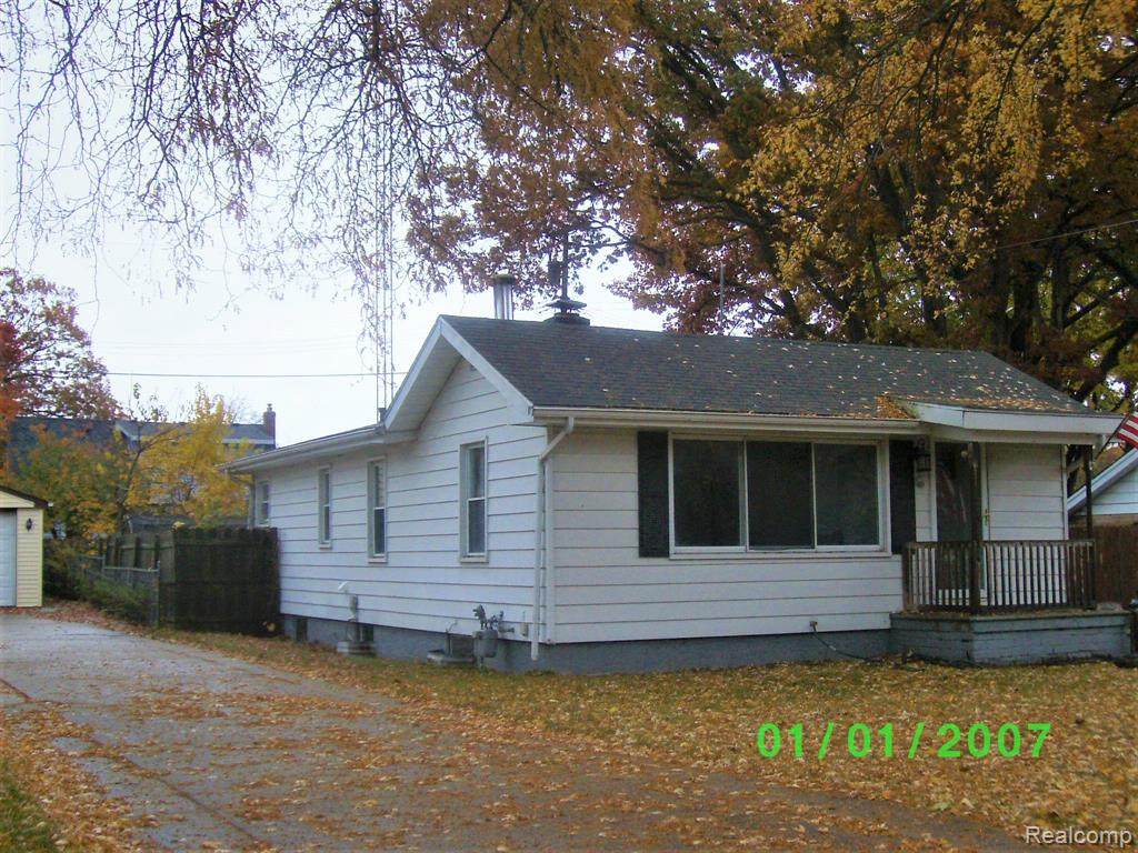 2522 22ND Avenue - Photo 1