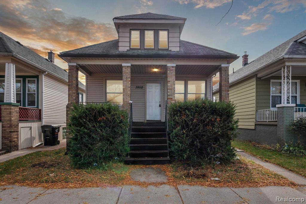 3958 Commor Street - Photo 1