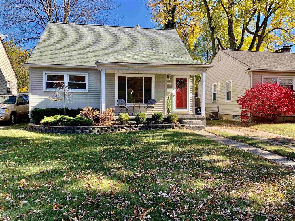 1523 Irving - Photo 1