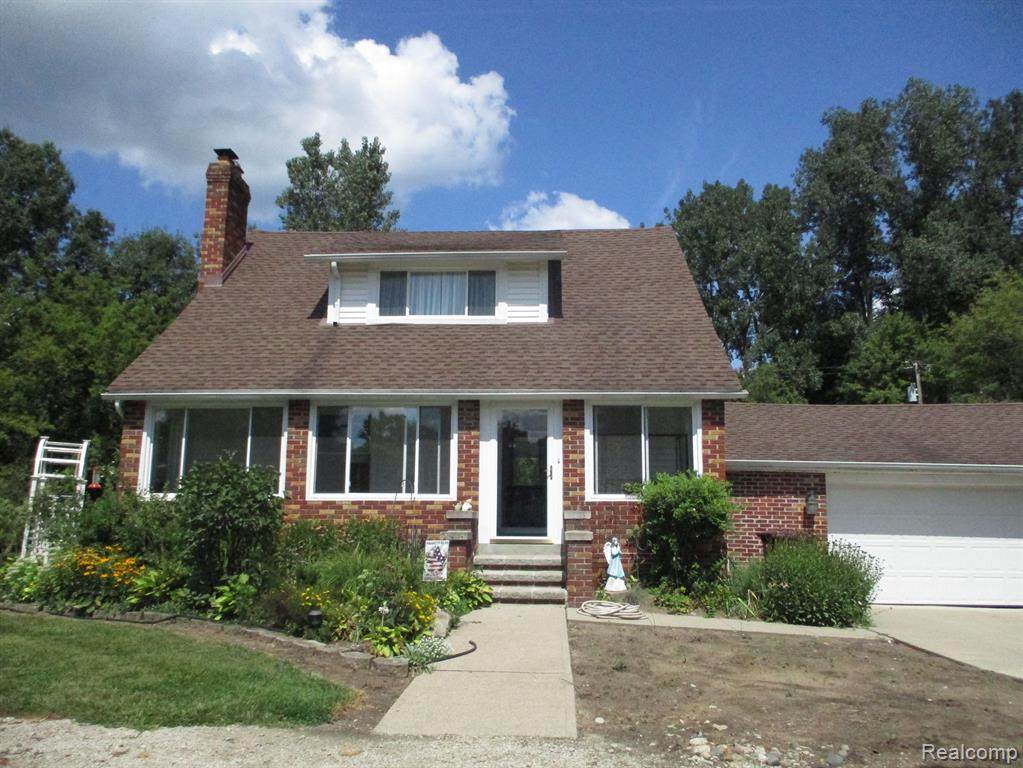 42360 Willow Road - Photo 1