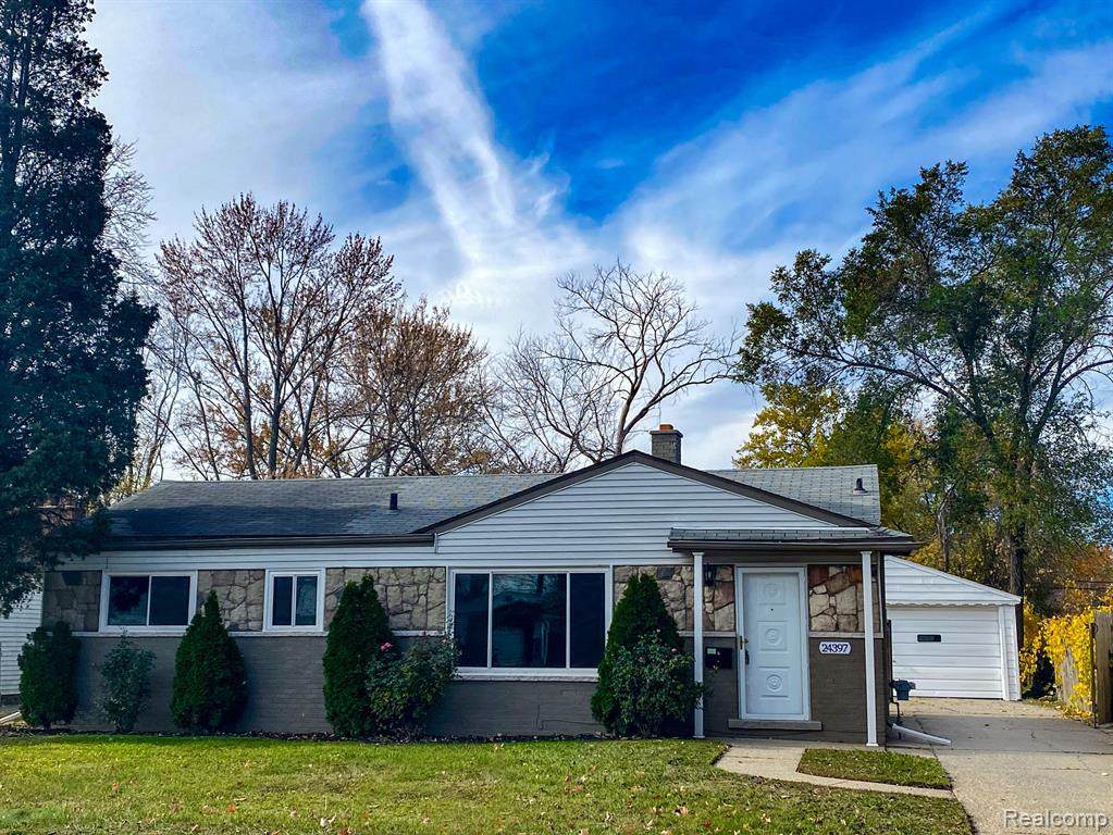24397 Antoinette Avenue - Photo 1
