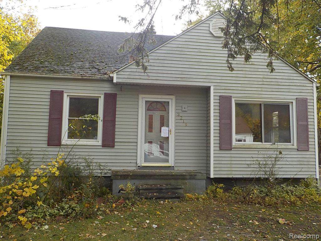 3219 Mott Avenue - Photo 1