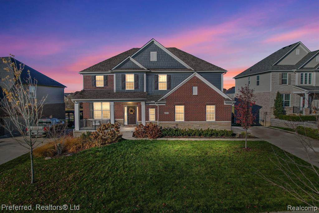 24511 Scenic Drive - Photo 1