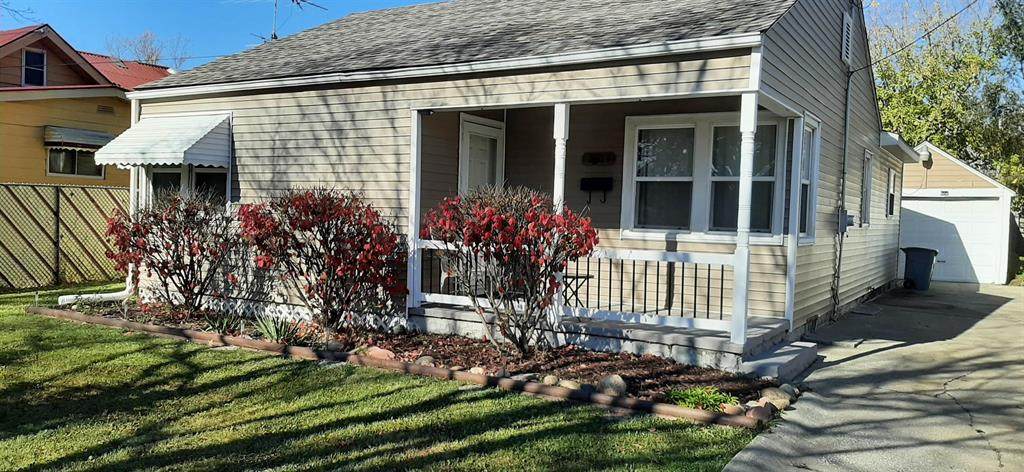 3014 Yale - Photo 1