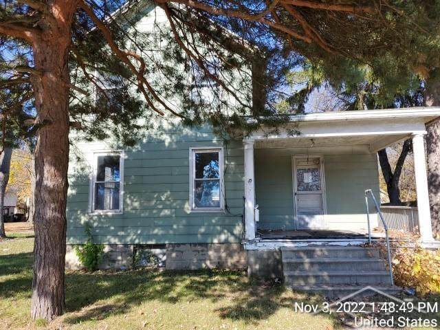 922 Davenport - Photo 1