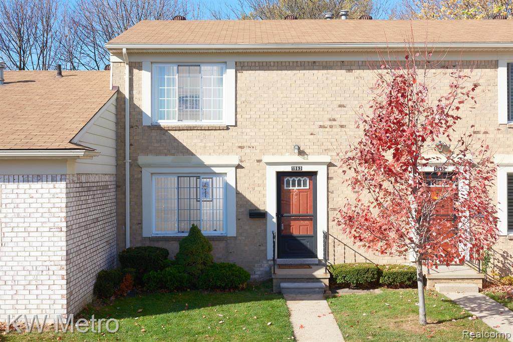 1963 Ridge Court - Photo 1