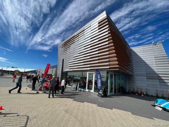 150 Pit Lane - Photo 1