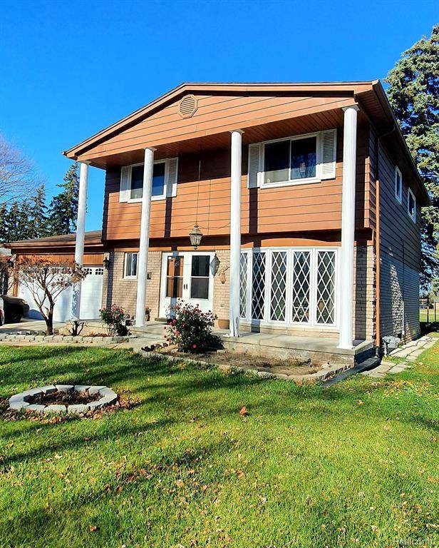 11425 Joslyn Drive - Photo 1