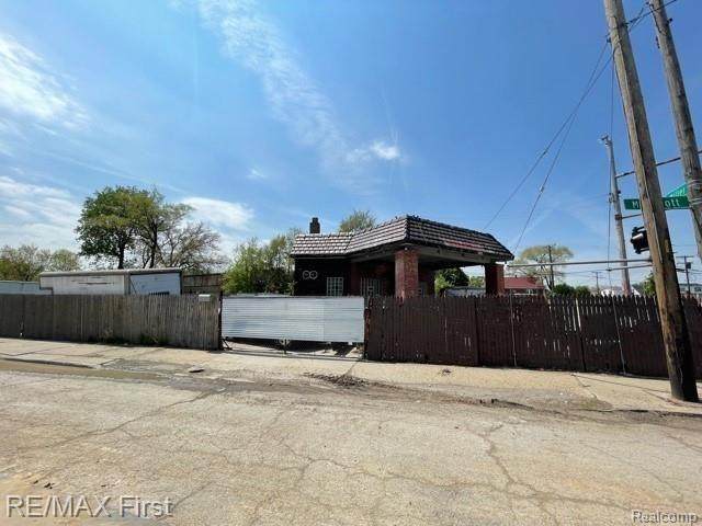 8463 Mount Elliott Street - Photo 1