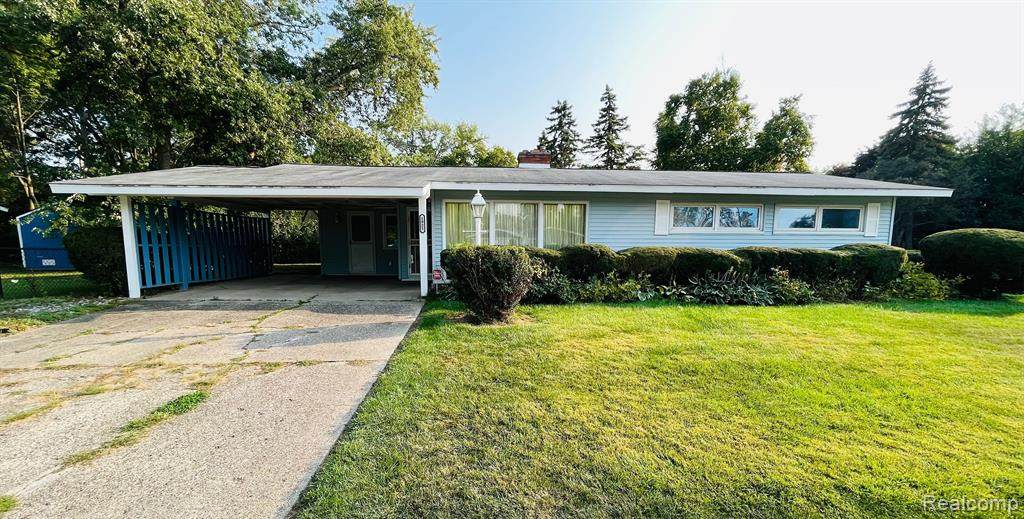1925 Park Forest Drive - Photo 1