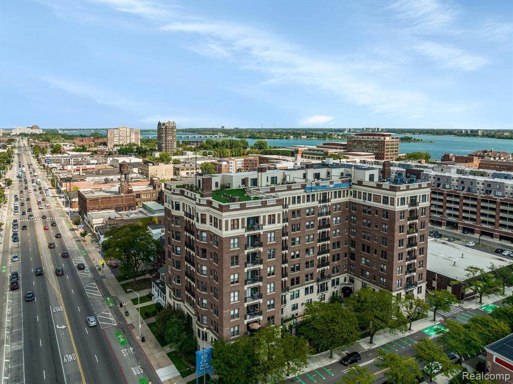2900 Jefferson Avenue - Photo 1