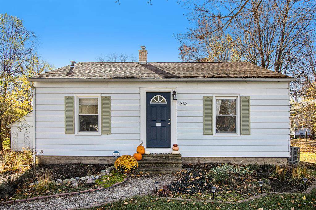 313 G Avenue - Photo 1
