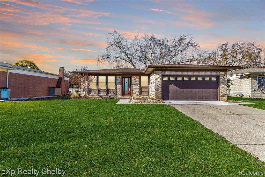 39375 Owendale Drive - Photo 1
