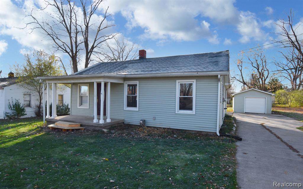 1174 Yale Avenue - Photo 1