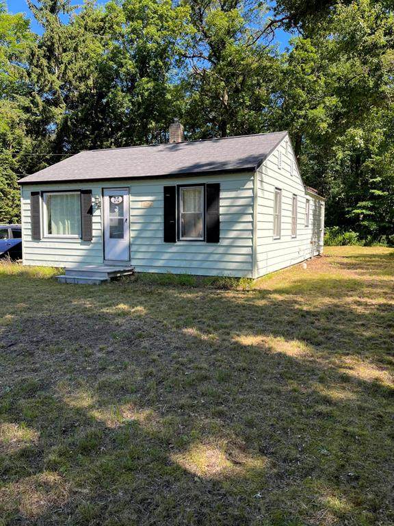 3782 Laketon Avenue - Photo 1