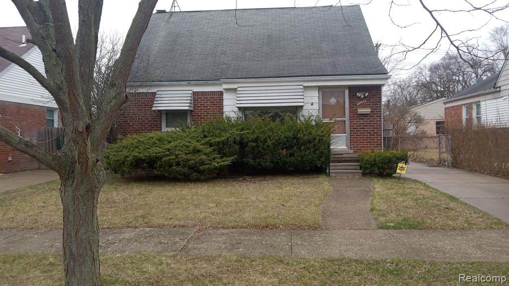 22612 Lyndon Street - Photo 1